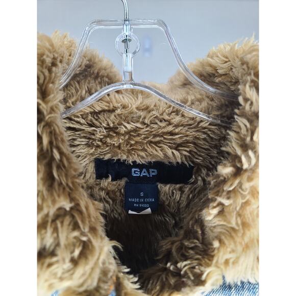 Gap faux fur lined denim vest - small - Picture 2 of 4